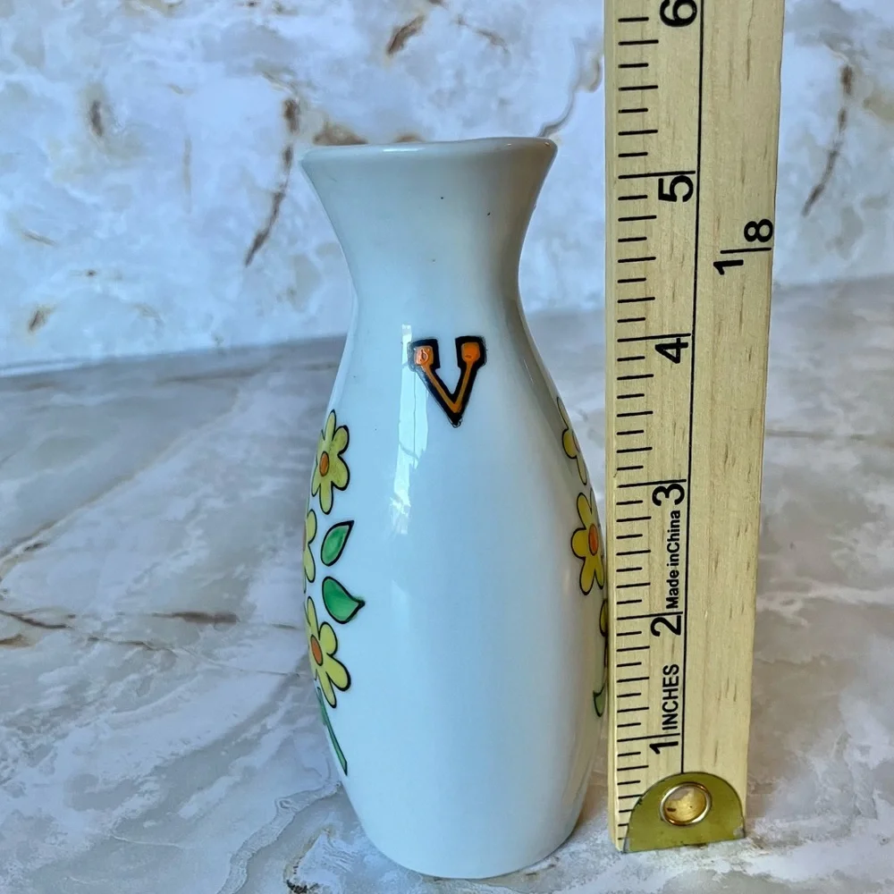 VTG ceramic cruet white/yellow daisies‎ Cl Japan sake/sauce serving pitcher